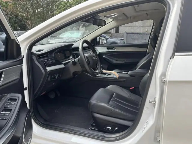 Chery Fulwin Arrizo 5 PLUS Ozawa 1.5T CVT Smart PLUS