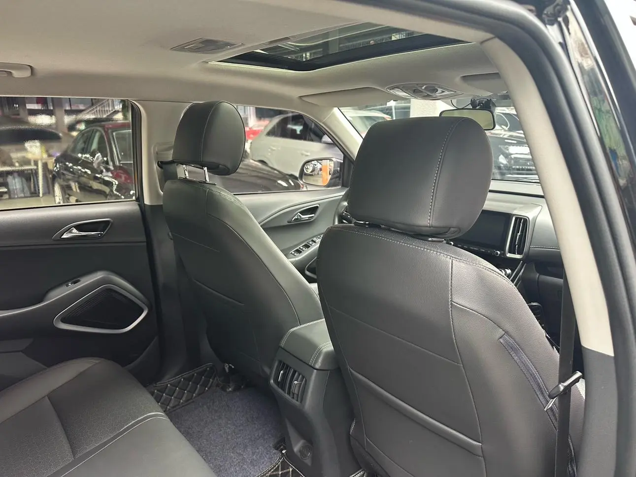 Hyundai Hyundai ix35 2.0L automatic two-wheel drive Zhiyong*Enjoy Edition