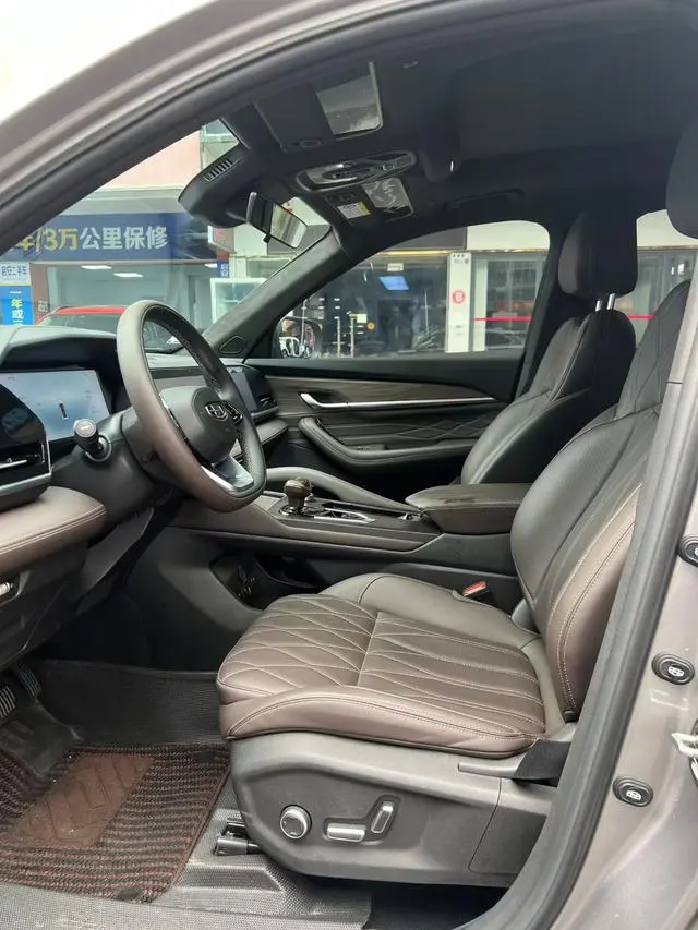 Geely Xingyue L 2.0TD two-wheel drive cloud version