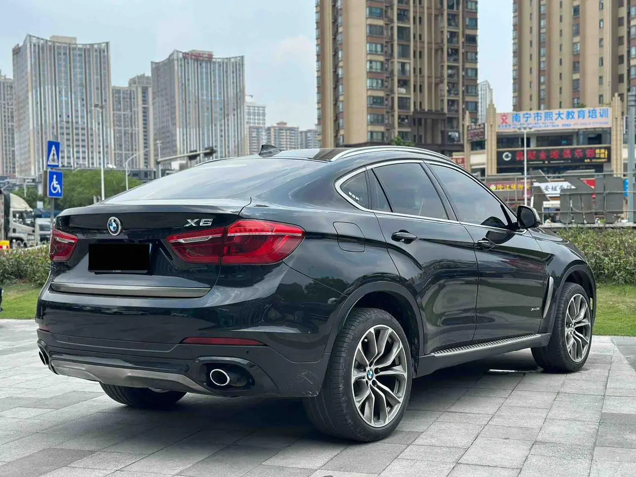 BMW BMW X6 xDrive35i Luxury
