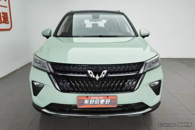 Wuling Wuling Xingchen 1.5T automatic star Obsidian version