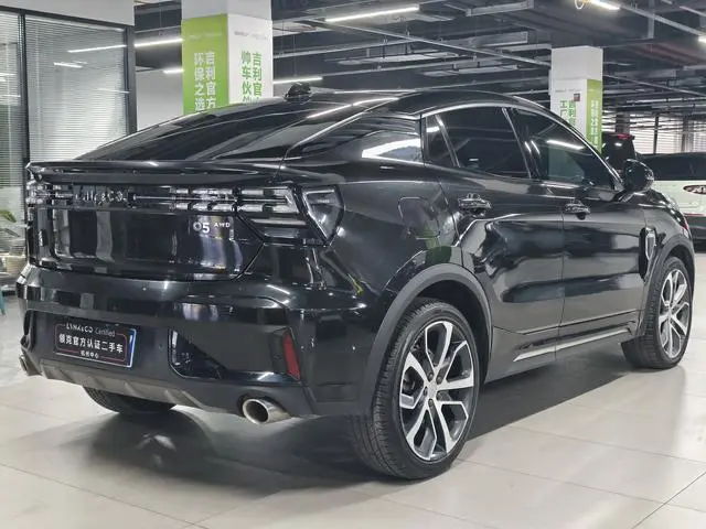 LYNK & CO Lynk 05 2.0TD four-wheel drive Halo