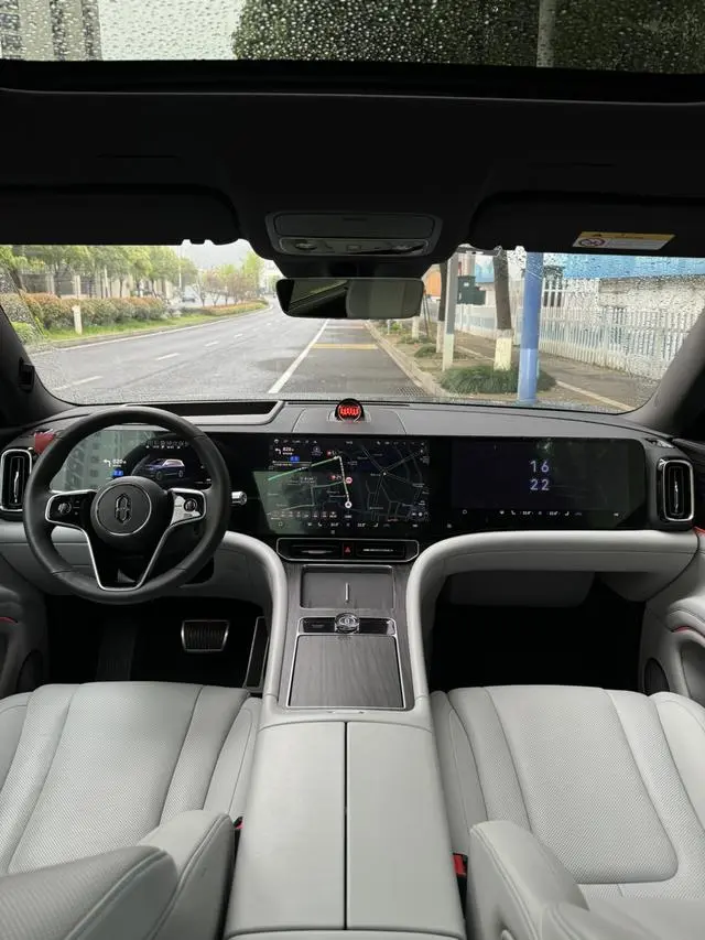 AITO Ask the world M9 Extended range Ultra six-seater version