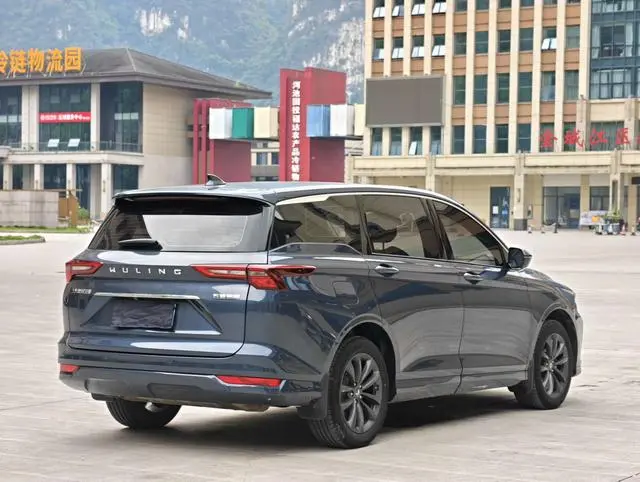 Wuling Capgemini Victory 1.5T CVT Flagship Business Class