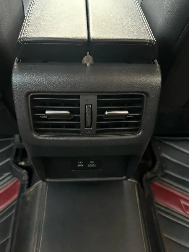 Nissan Qijun VC-Turbo 300 CVT 2WD Deluxe Edition