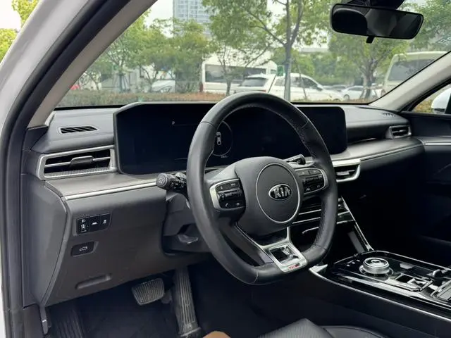 Kia Kia K5 380T GT-Line Premium Technology Edition