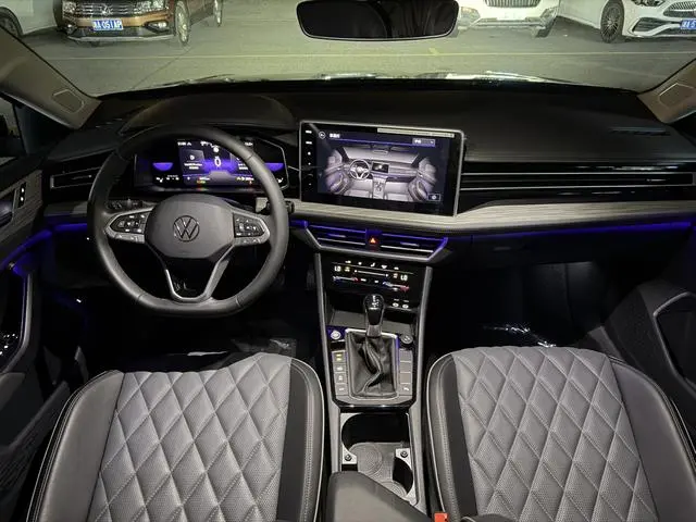Volkswagen Sagitar 200TSI DSG Beyond Edition
