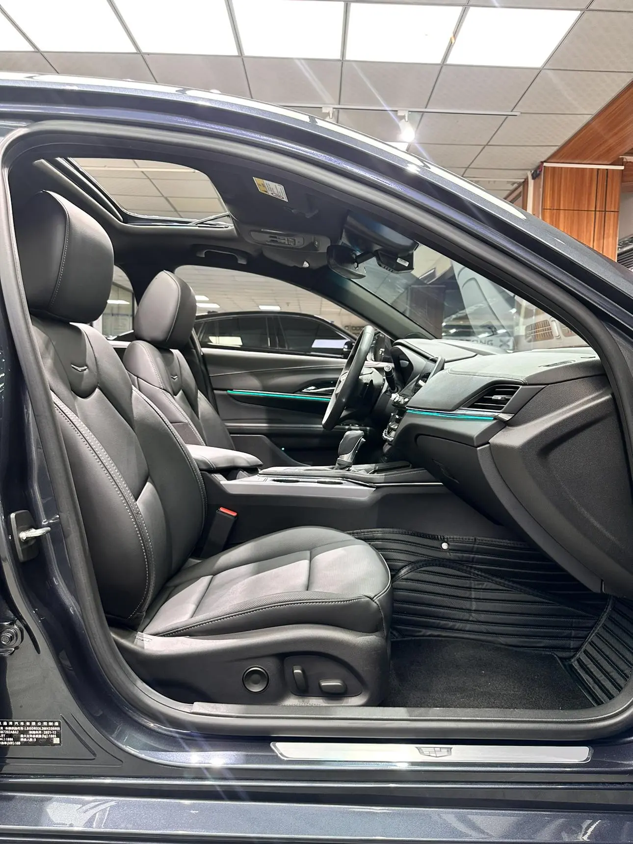 Cadillac Cadillac CT4 28T luxury