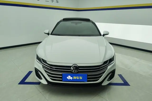 Volkswagen Volkswagen CC 330TSI Dazzling Edition