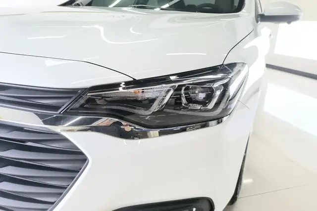 Chevrolet Cruze 320 automatic Enjoy Skylight version