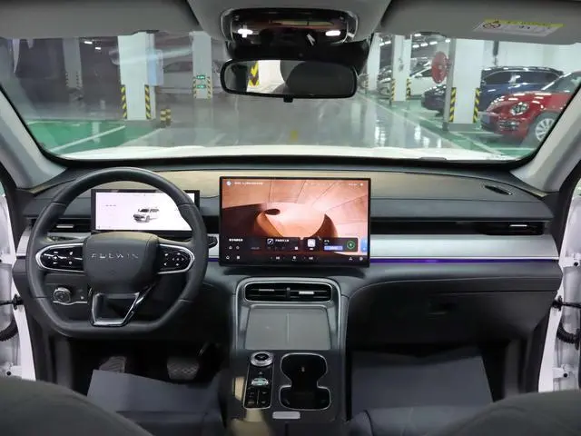 Chery Fengyun Fengyun T8 1.5T 130km Deluxe Edition