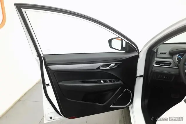 Geely Emgrand UP 1.5L CVT luxury