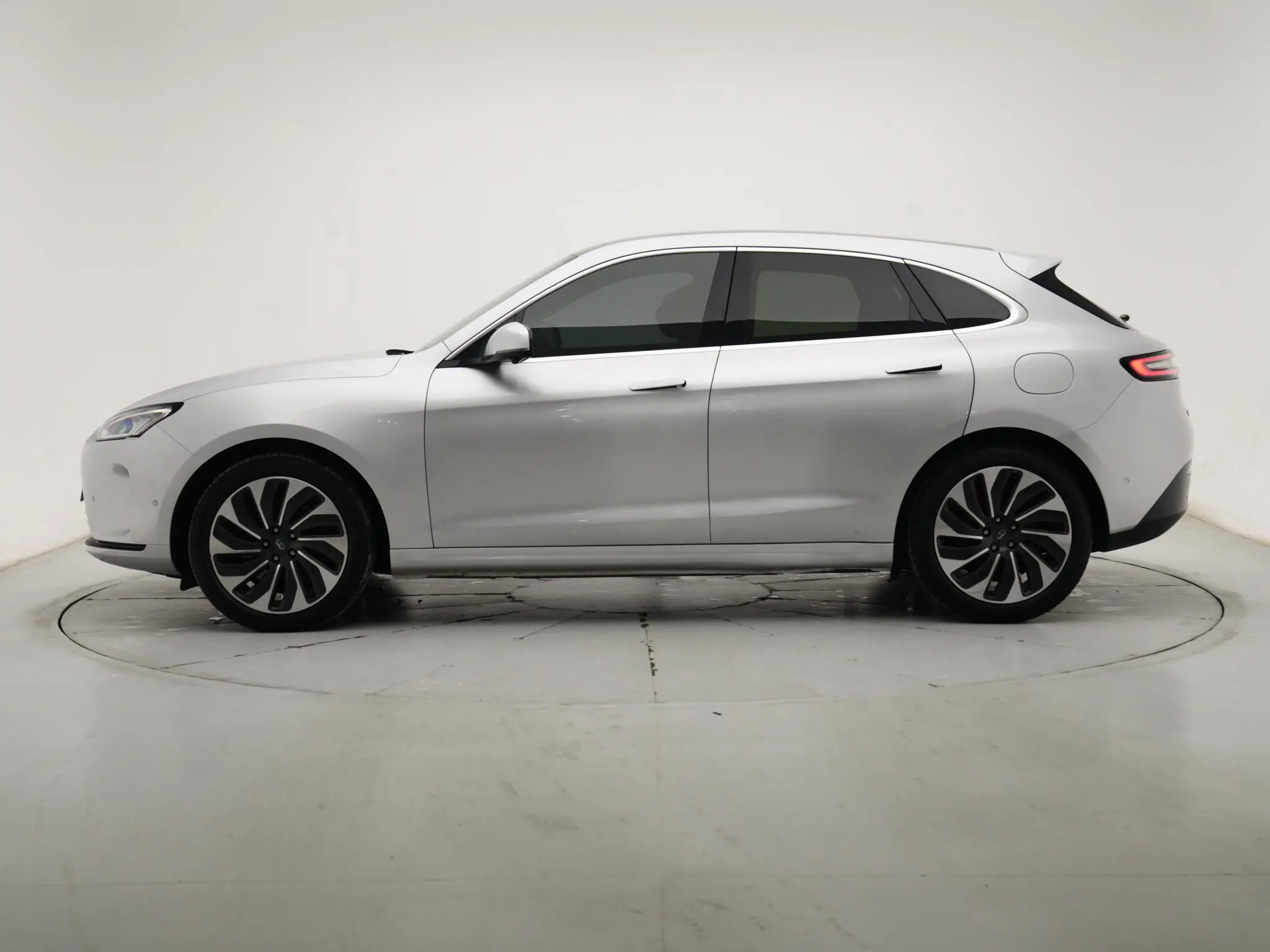 AITO Ask the world M5 Extended range four-wheel drive performance version