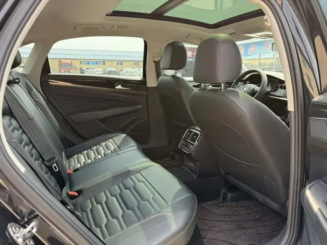 Volkswagen Passat PHEV 430PHEV Hybrid Elite Edition