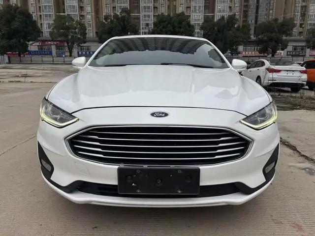 Ford Mondeo EcoBoost 180 fashion type