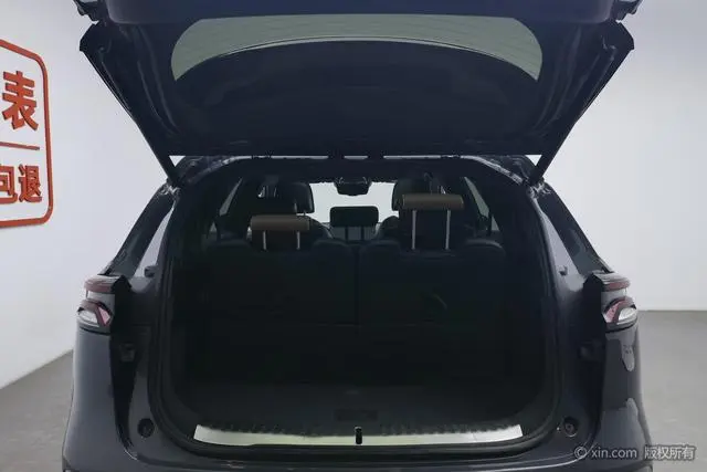 BYD Tang DM DM 2.0T four-wheel drive high-performance version of the Genesis flagship
