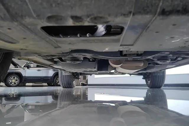 GAC Trumpchi GS8 390T two-wheel drive premium edition 7 seats