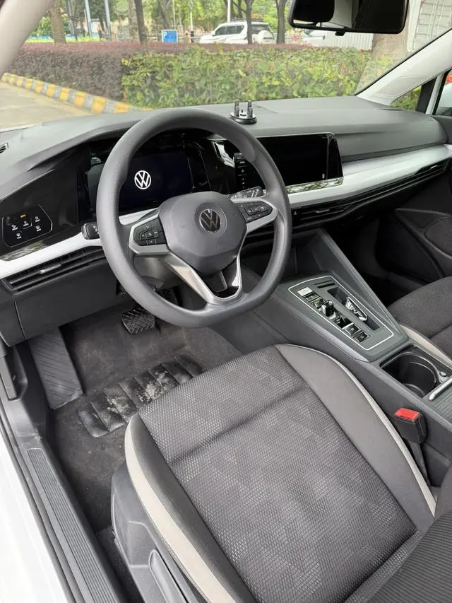 Volkswagen golf 200TSI DSG