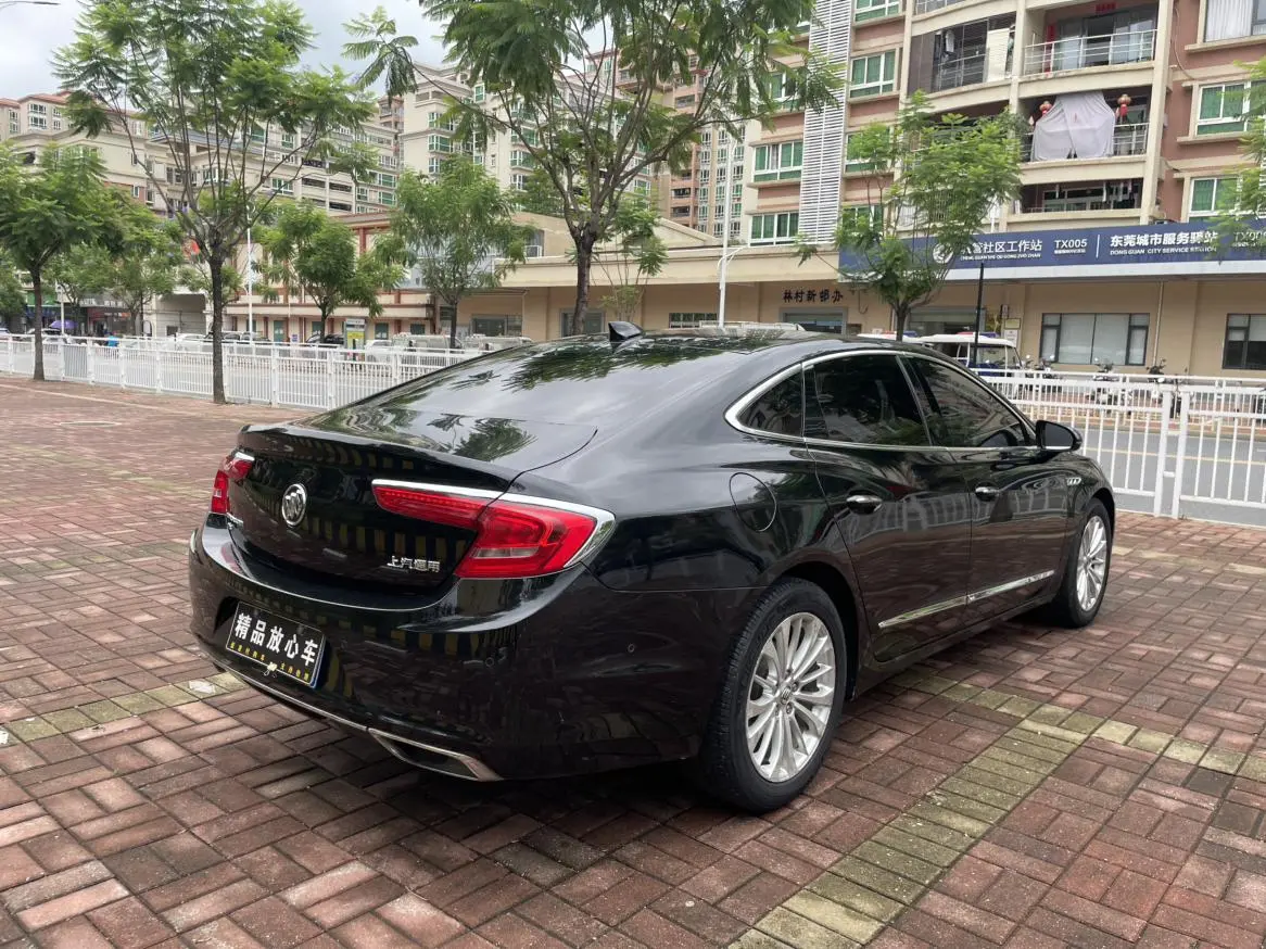 Buick Lacrosse 28T luxury