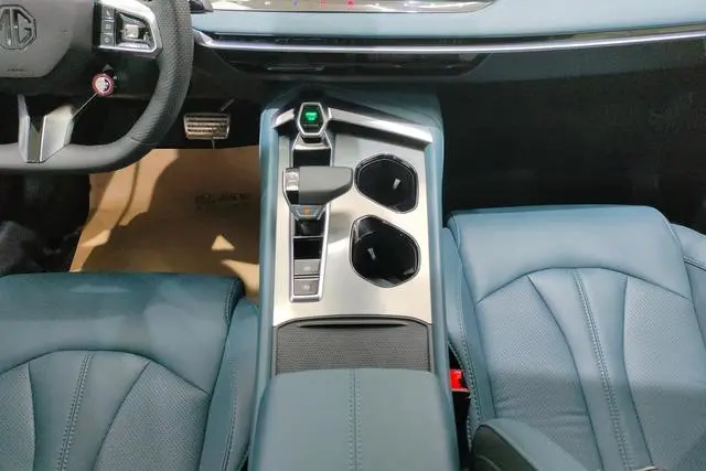 MG MG7 1.5T DCT Deluxe Edition