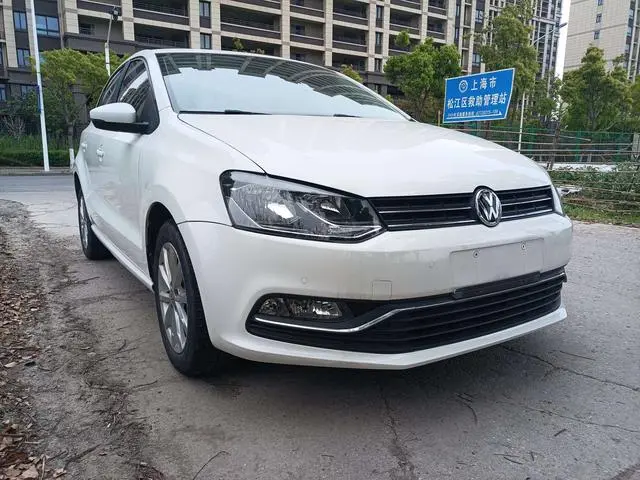 Volkswagen Polo 1.6L automatic comfort type