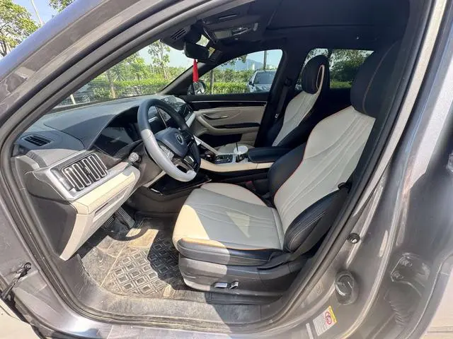 BYD Song PLUS DM DM-i 110KM two-wheel drive flagship type
