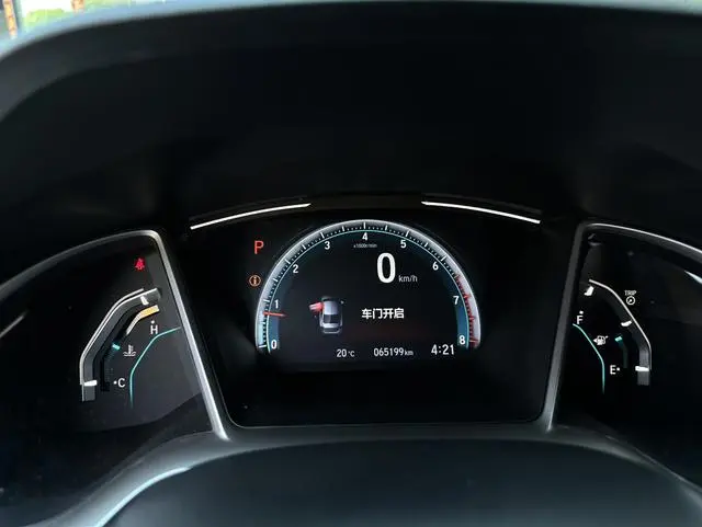 Honda Civic 220TURBO CVT Dynamic Version Country VI
