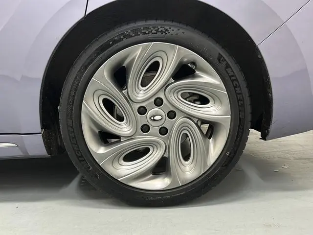 Ora Euler Lightning Cat 555km Premium Edition