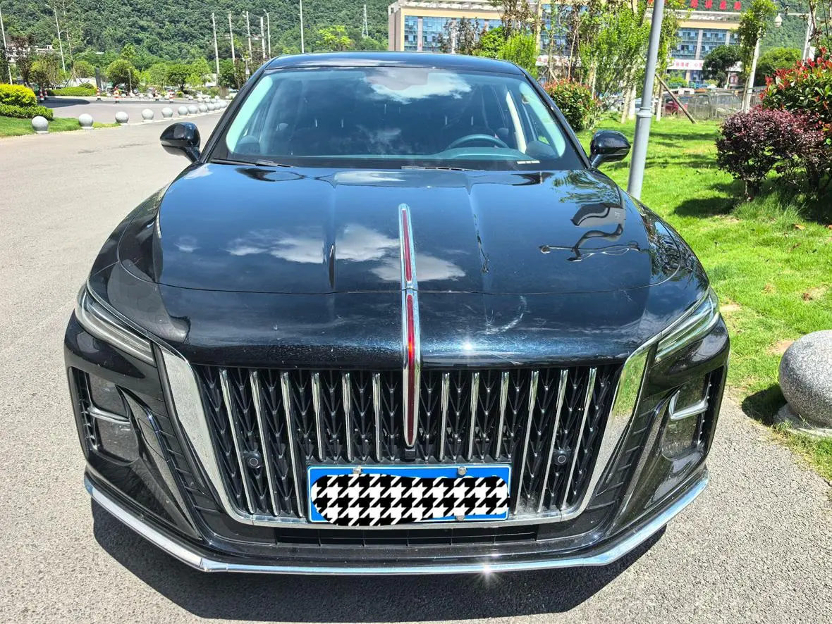 Hongqi Hongqi H5 1.5T DCT Zhilian Flag Rhyme Version