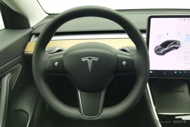 Tesla Model 3 Upgraded version of standard battery life rear drive