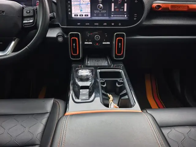 Haval Haval Big Dog 2.0T two-wheel drive Chinese Hound Version