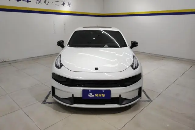 LYNK & CO Lynk 03 2.0TD DCT Jin Plus