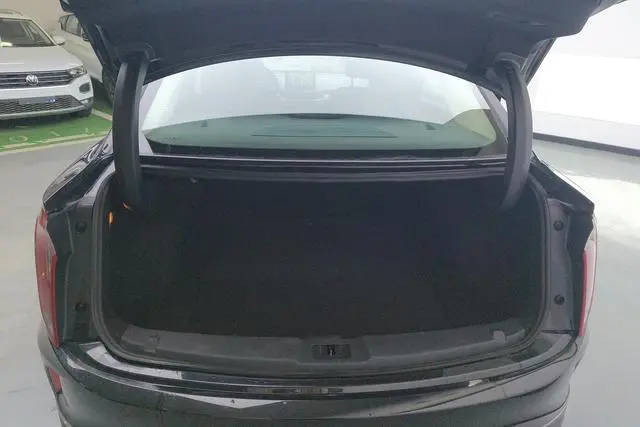 Hongqi Hongqi E-QM5 Rechargeable 431km Enjoy Edition 5 seats