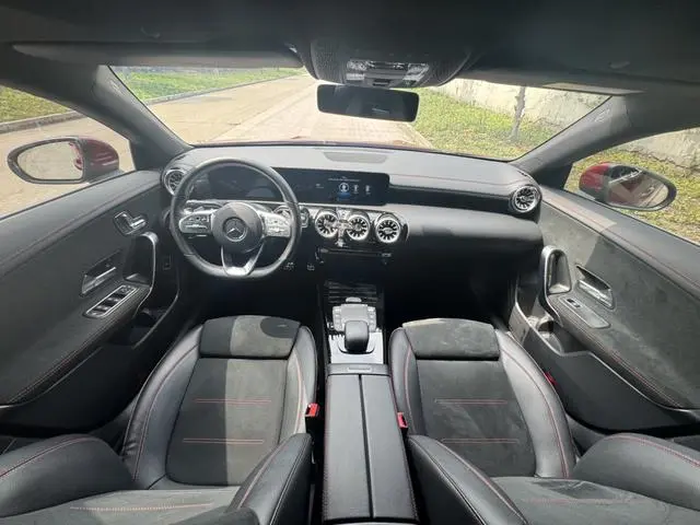 Mercedes-Benz Mercedes-Benz CLA CLA 200 four-door coupe