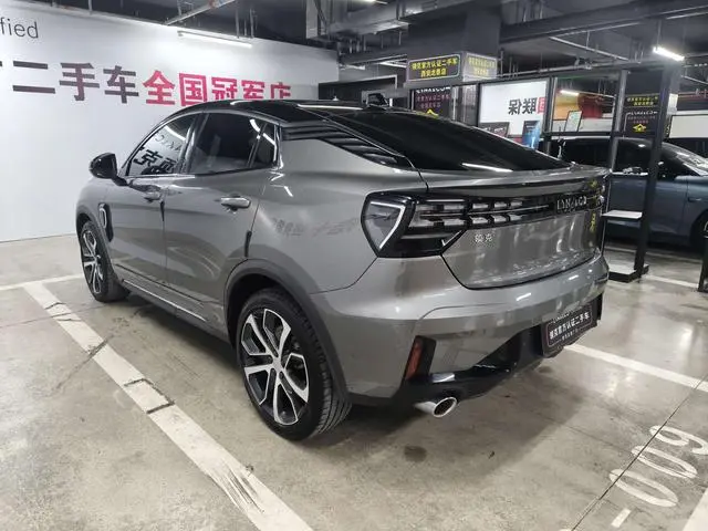 LYNK & CO Lynk 05 2.0TD four-wheel drive Halo