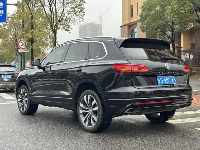 Volkswagen Touareg 3.0 TSI Ruizhi Edition Country VI