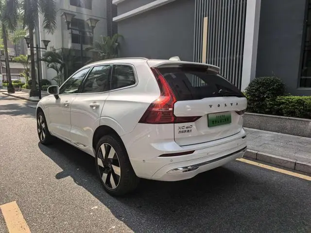 Volvo Volvo XC60 PHEV T8 four-wheel drive long battery life Zhiya Deluxe Edition