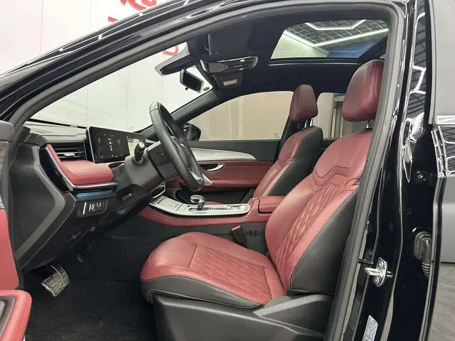 Chery Jetour Jietu X70 PLUS 1.5T DCT Brave PLUS 5 seats