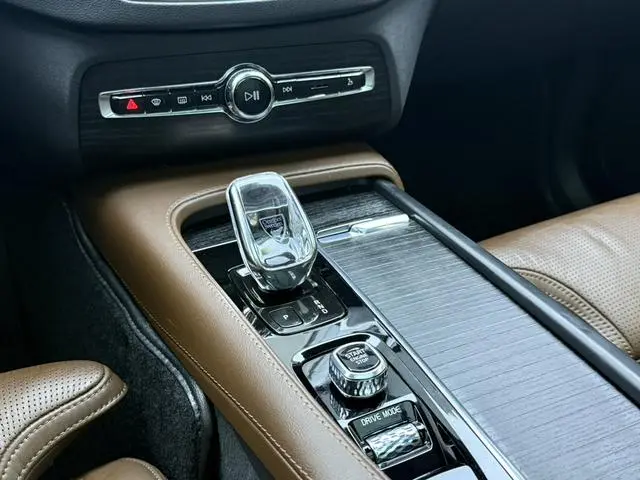 Volvo Volvo XC90 PHEV E-drive hybrid T8 Zhizun Deluxe Edition 7 Seats