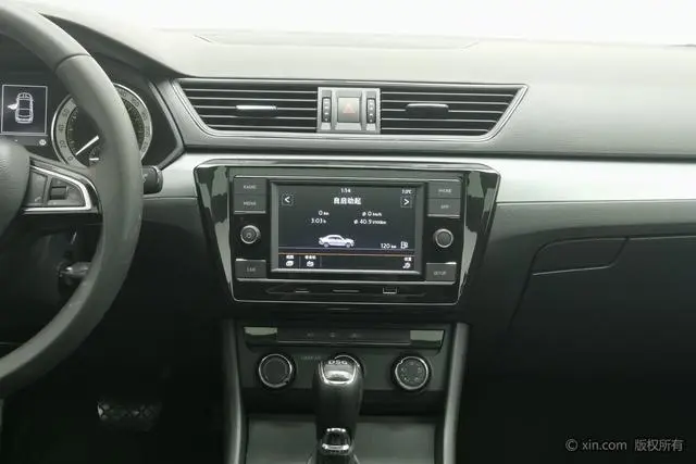 Skoda Speed pie ZI280 DSG Standard Edition Country V