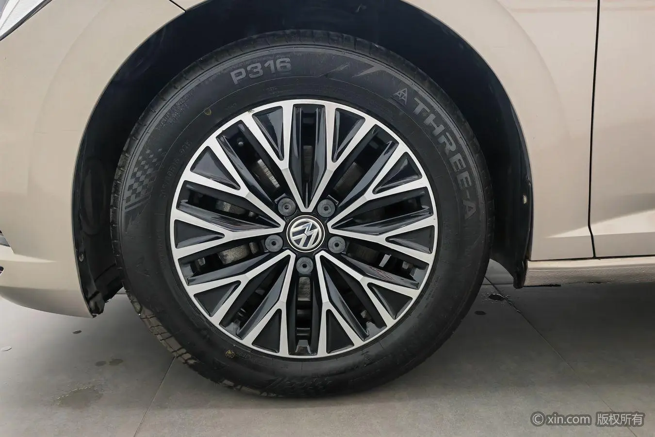 Volkswagen Sagitar 280TSI DSG Comfortable Smart Edition