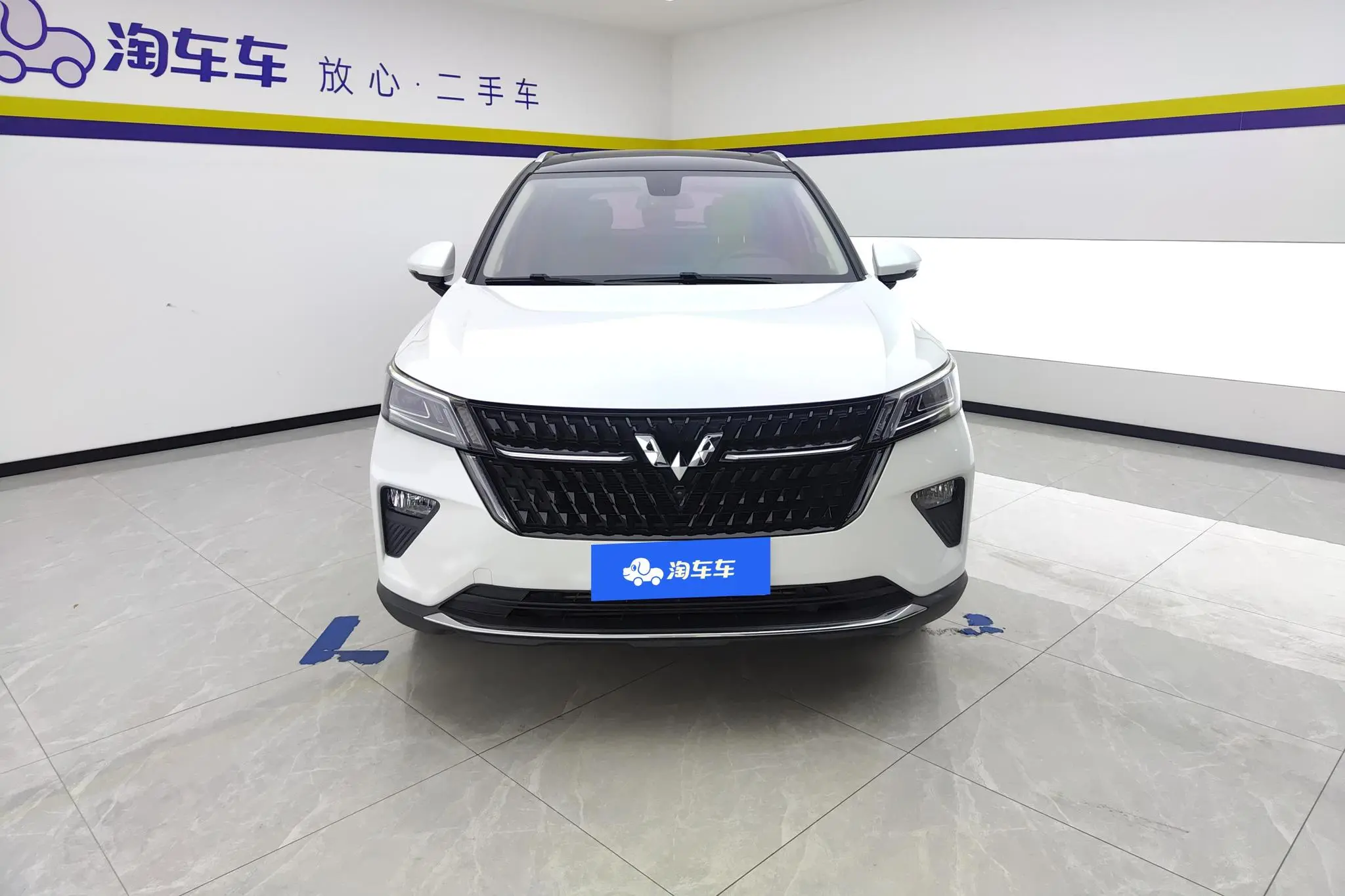Wuling Wuling Xingchen 1.5T automatic star Obsidian version