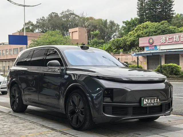 Li Auto Ideal L9 Max version