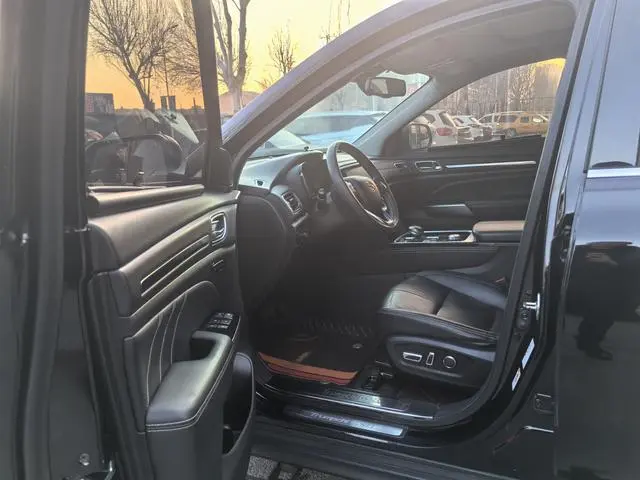 GAC Trumpchi GS8 390T four-wheel drive luxury Zhilian Edition 7-seater