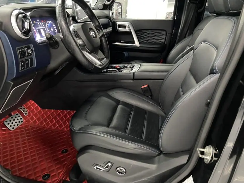 Beijing Beijing off-road BJ40 PLUS 2.3T automatic four-wheel drive exclusive edition Country VI