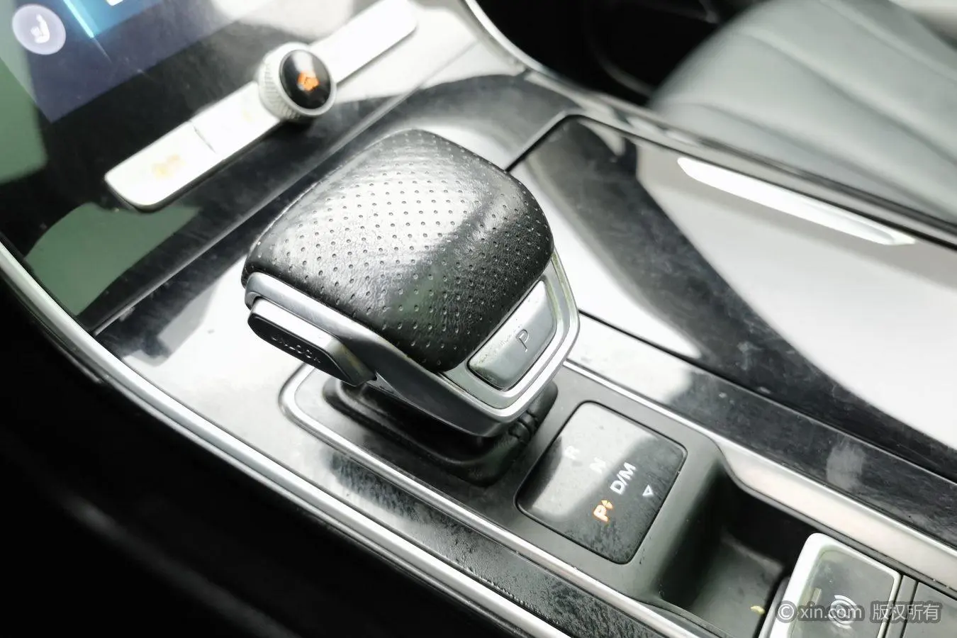 Roewe Roewe RX5 MAX 300TGI Automatic Smart Cockpit Deluxe Edition