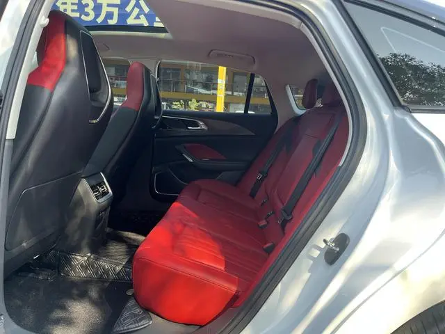Hongqi Hongqi H6 2.0T Zhiyi Edition