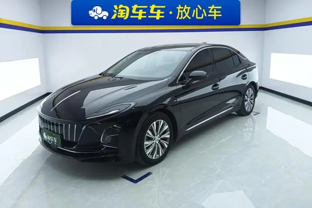 Hongqi Hongqi E-QM5 620KM PLUS version