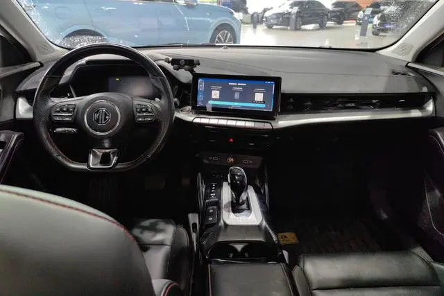 MG MG5 300TGI DCT Green Luxury Luxury Edition