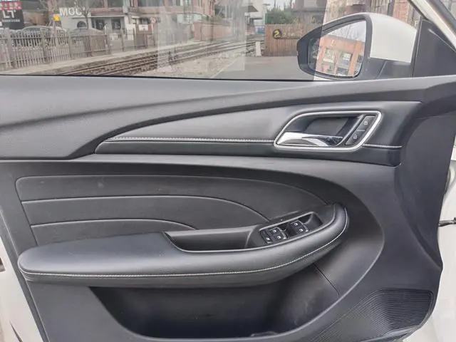 Roewe Roewe Ei5 Internet Ultimate Edition